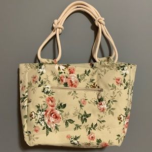 Floral Farmhouse Tote Bag